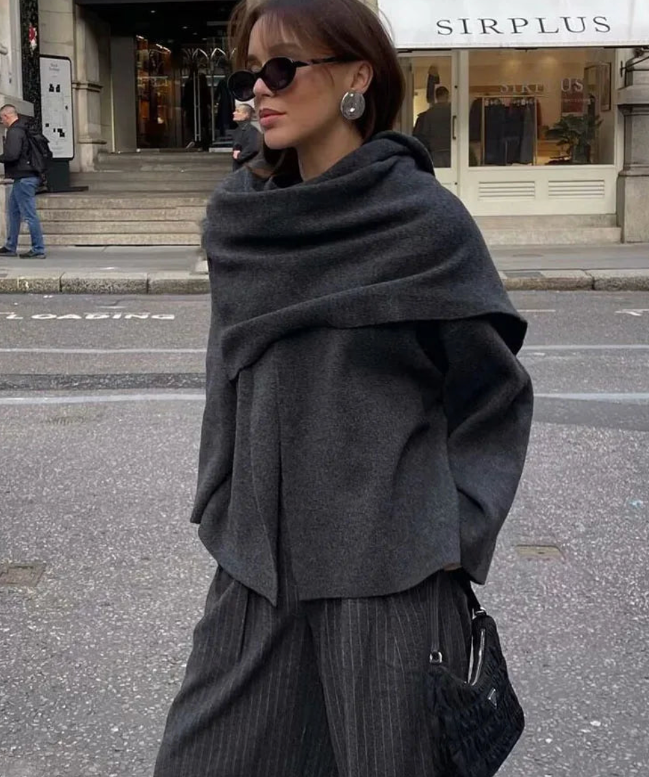 Cozy Couture l Oversized Jacket with Scarf in one