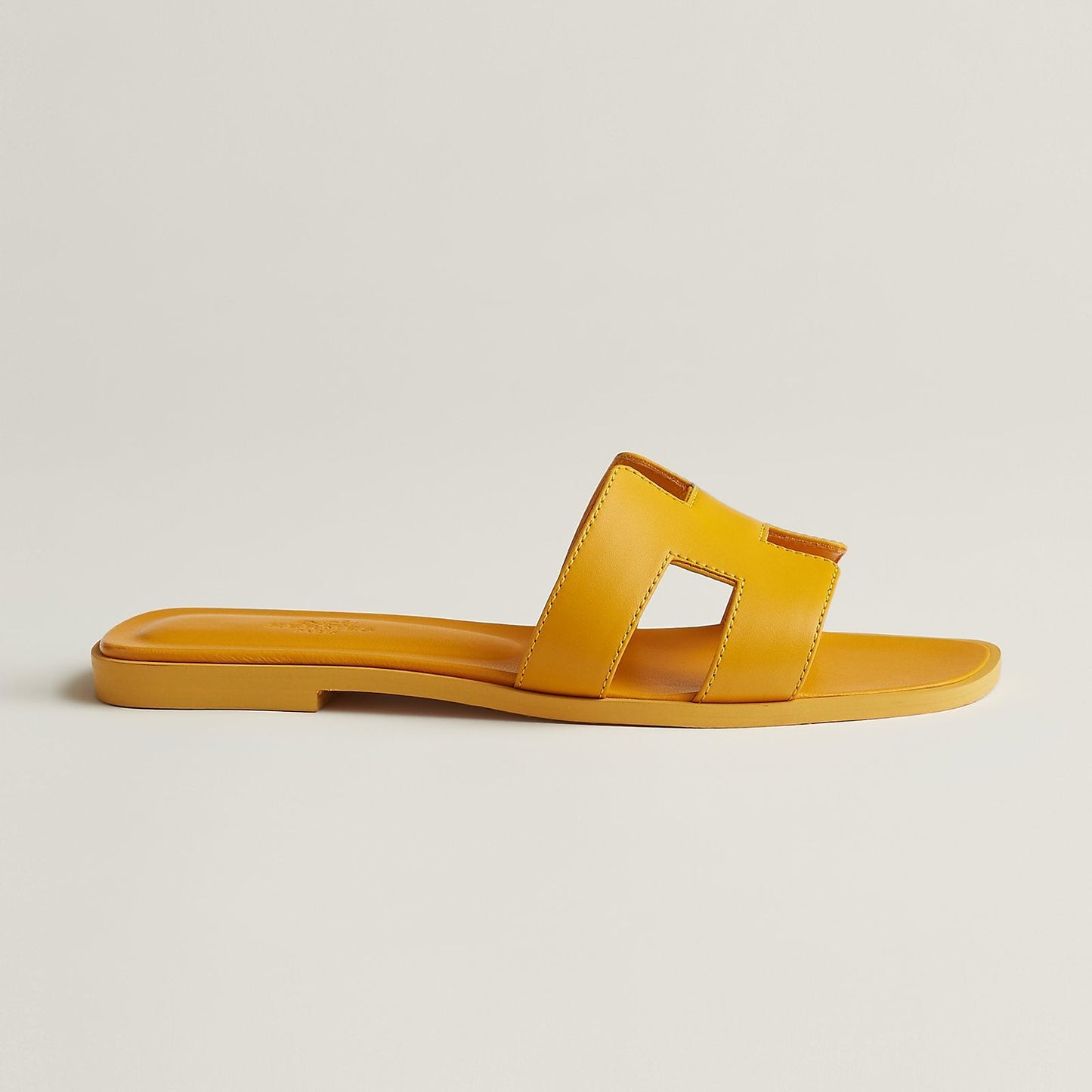 Qaia l Classic summer sandal
