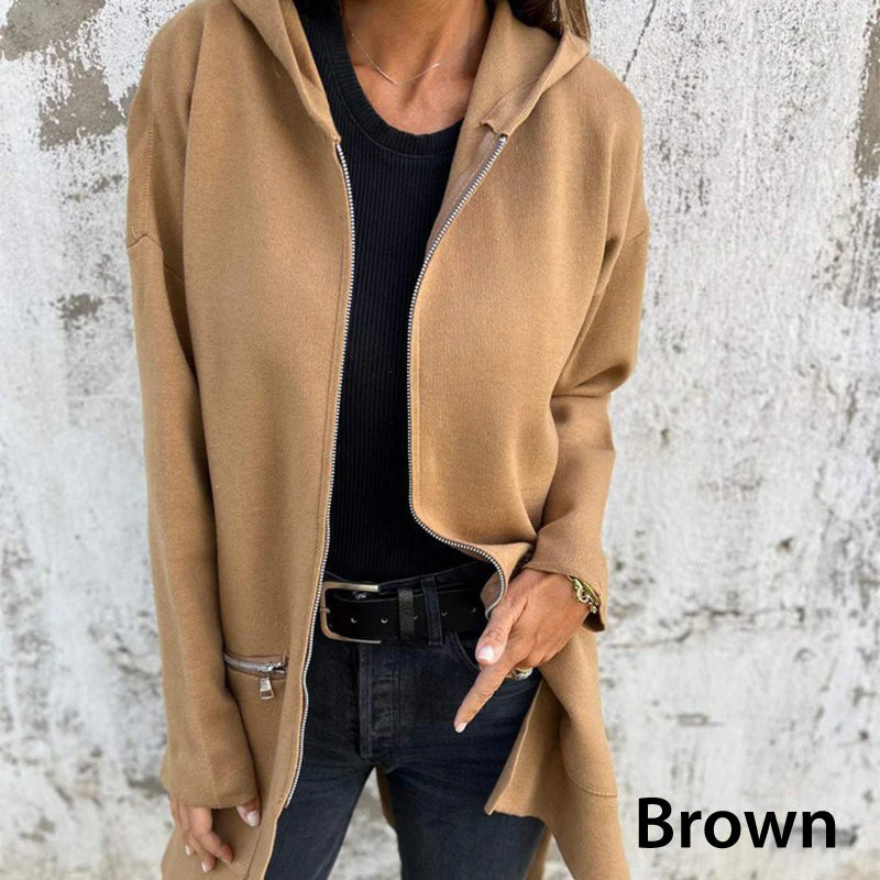 Qaia | Casual jacket with hood and zipper.